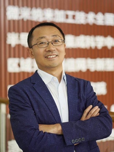 杨斌