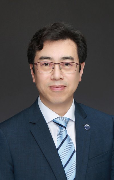 陈卫东